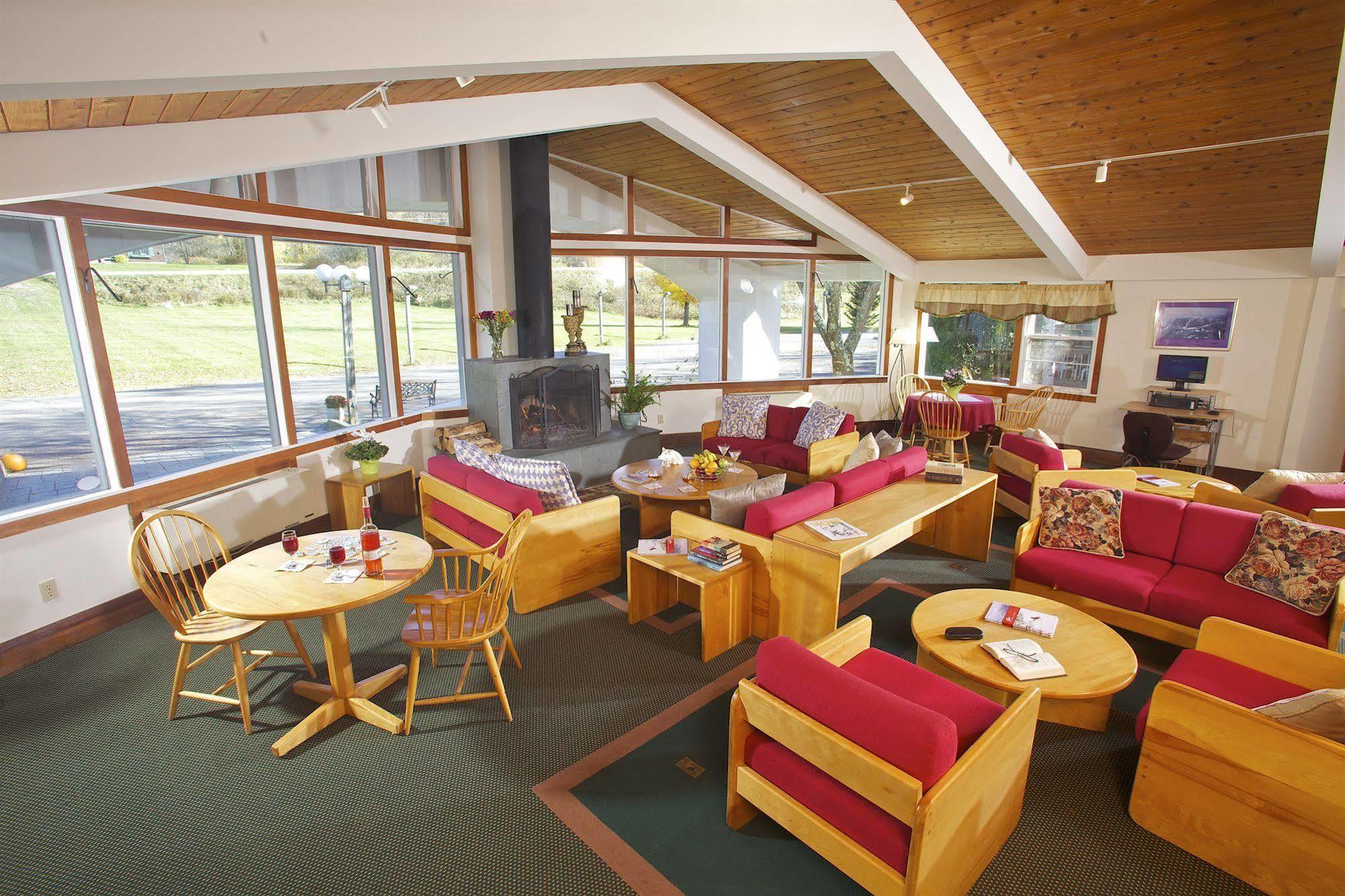 Mountaineer Inn Stowe Extérieur photo