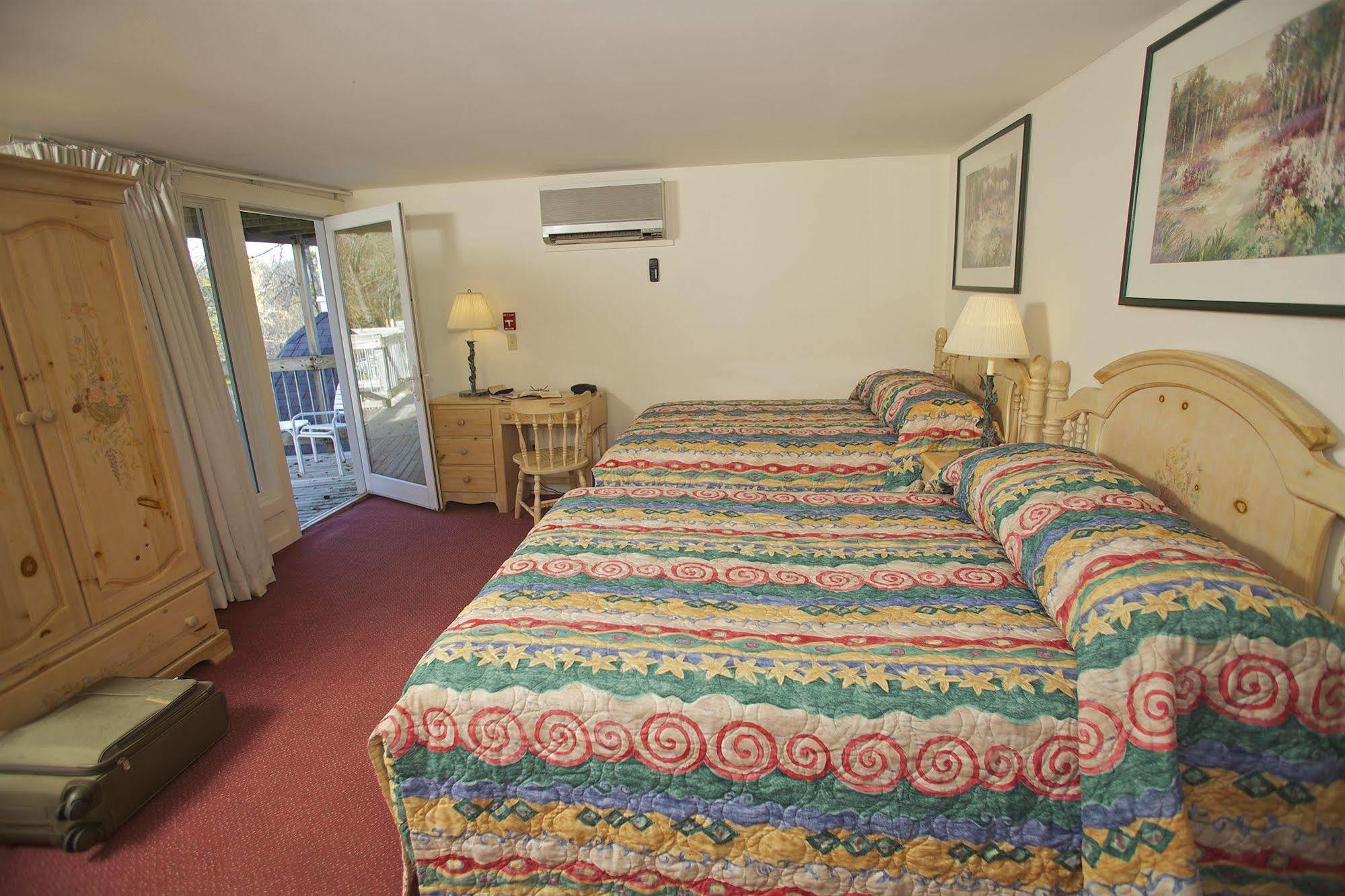 Mountaineer Inn Stowe Extérieur photo